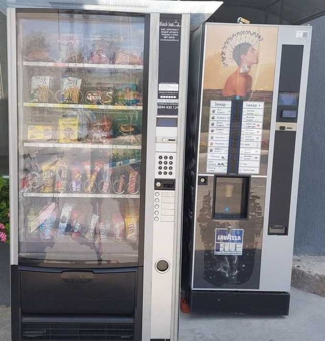 Вендинг автомати за пакетирани закуски и студени напитки