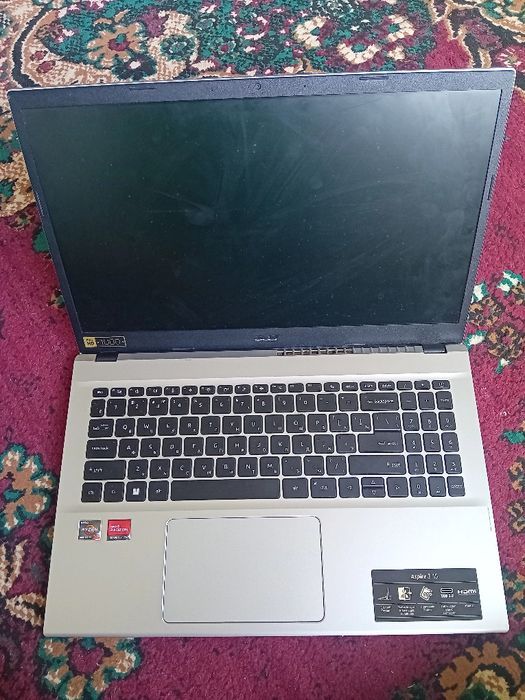 ACER AMD Ryzen 7. 5700 U. Xotirasi 512. Operativka 16. Windows 11pro.