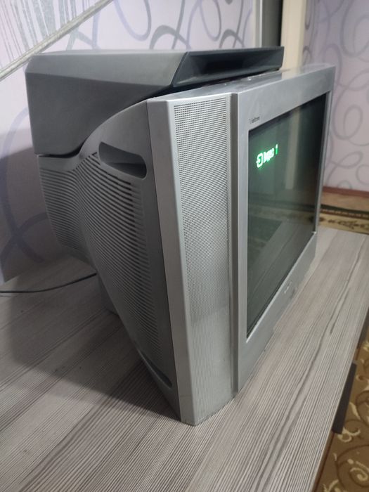 Продам телевизор