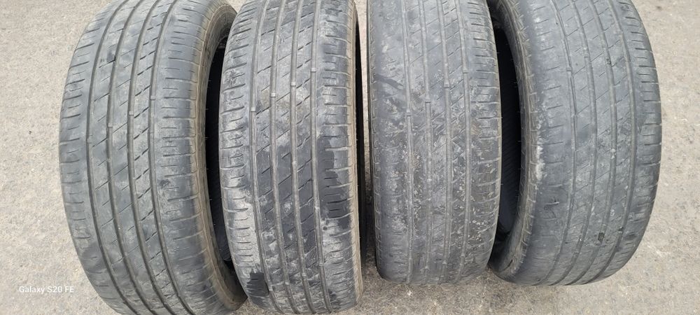 Шина сайлун 215×55×17