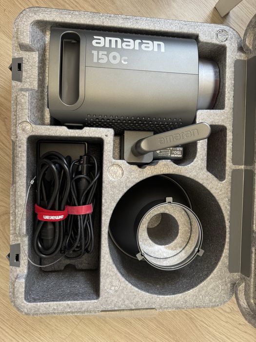 Amaran 150c RGB - практически новый, состояние идеал плюс софтбокс