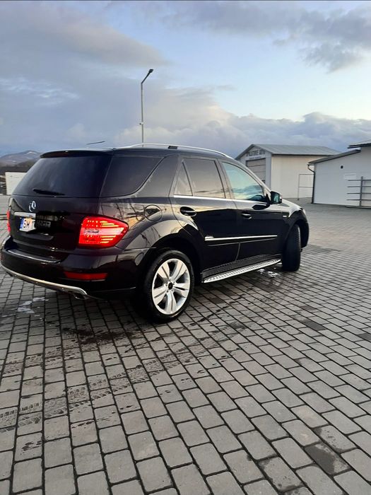 Mercedes Ml 2011 3L V6 216 cai