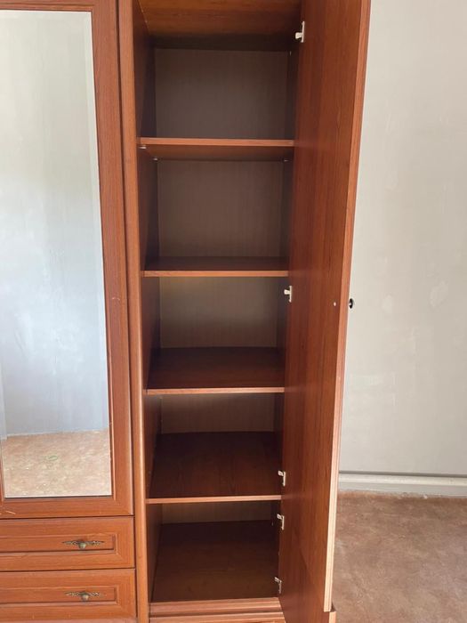 Продам шифоньер б/у