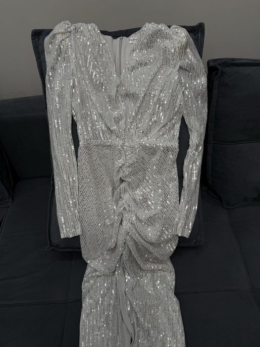 красивое  платье  40-42 размера