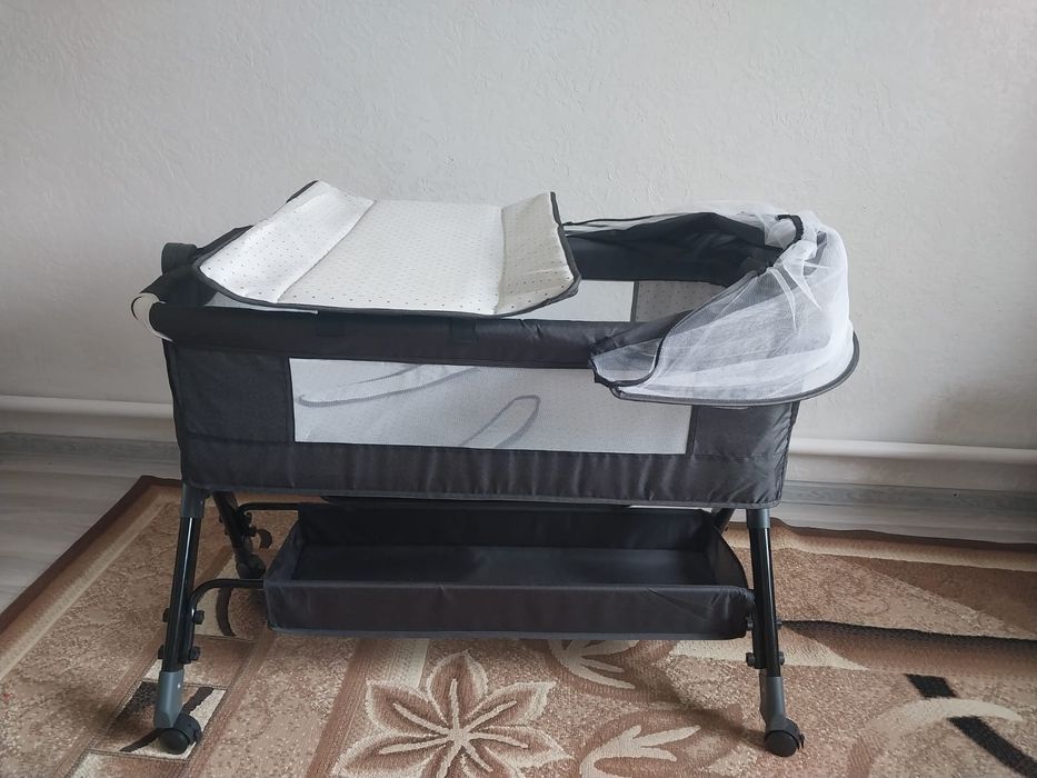 Манежка детская  состояние новое.