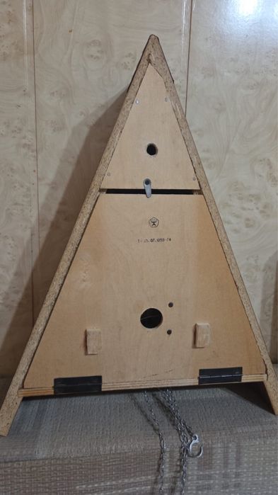 Настенные часы с кукушкой СССР .