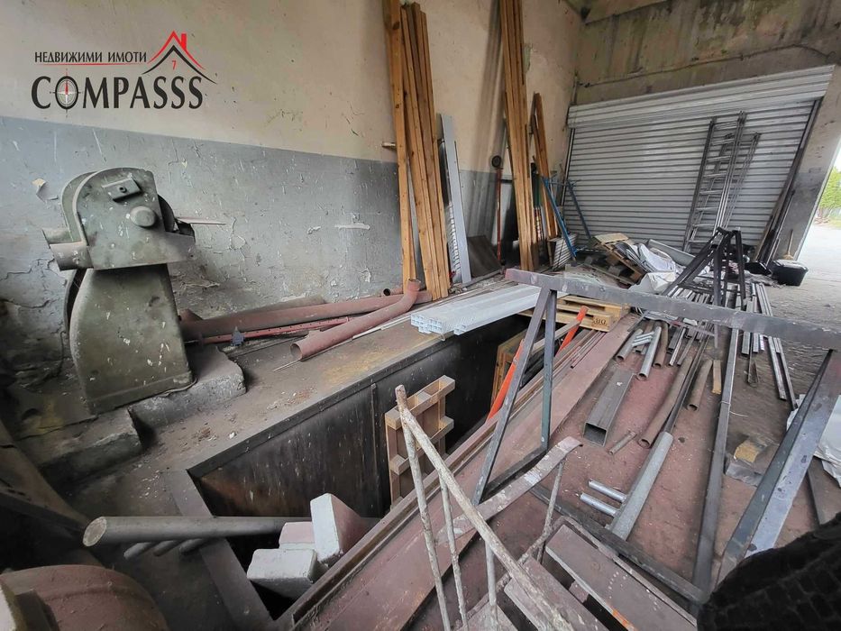 Продава се Промишлена сграда в Добрич, Градска болница - 2061 кв.м за 153 €/кв.м - Снимка #8