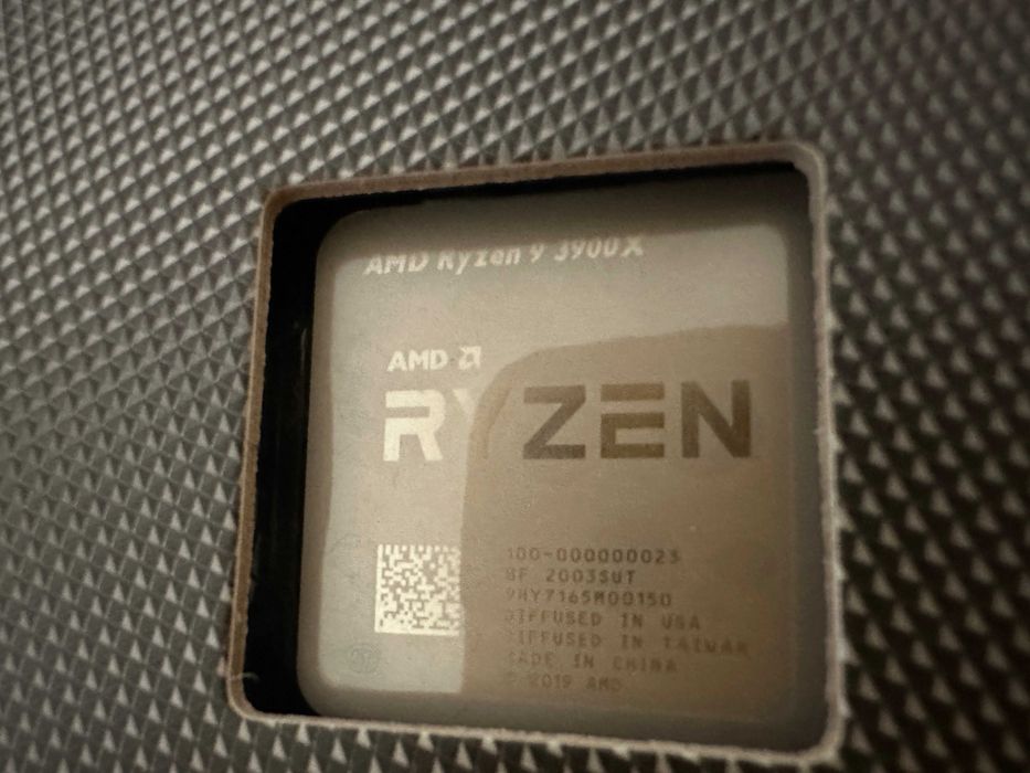 Ryzen 9 3900x употребяван работи на 2133mhz RAM