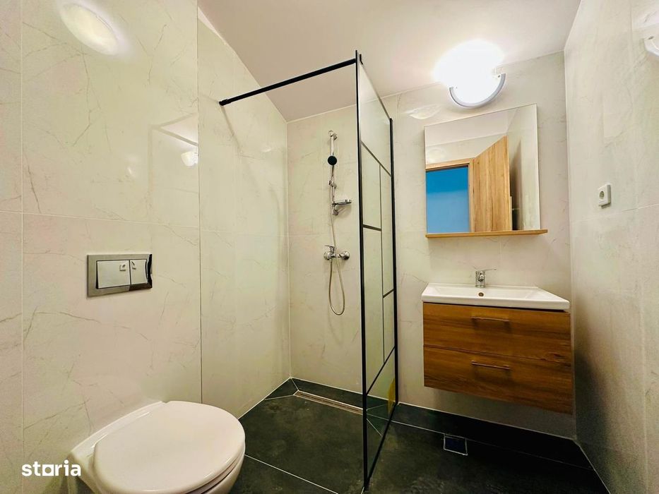 Duplex Elegant | 6 Camere | Curte De 270 Mp | Piscină | Otopeni