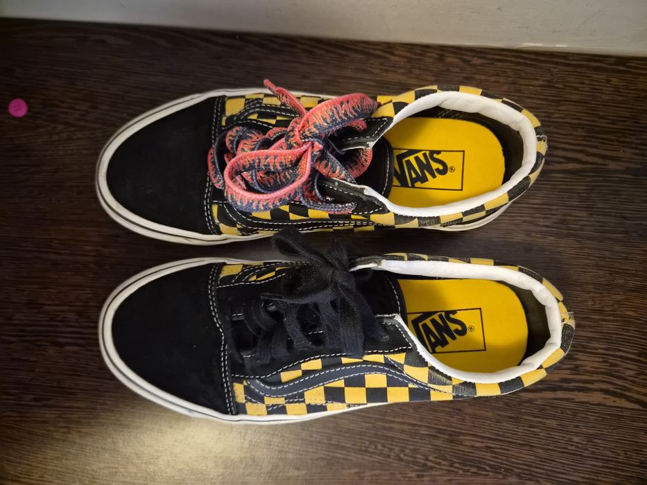 Продавам Обувки Vans