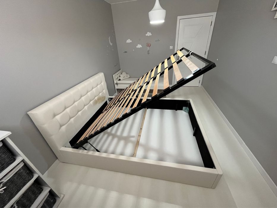 спалня XORA + матрак NANI  160/200