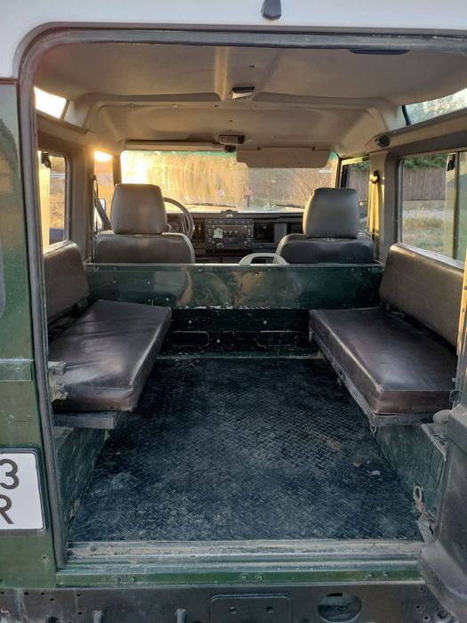 Land Rover Defender 2004 diesel, 11.320 € — imagine 2