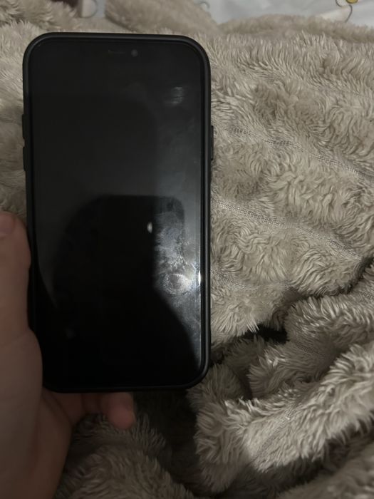 Айфон 11 на 64 гб в черном цвете