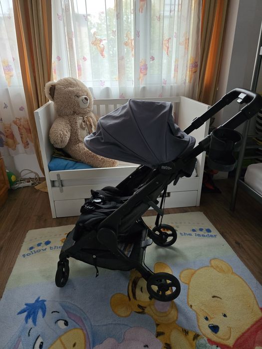 количкa Ergobaby metro + , зимно чувалче,поставка за чаша