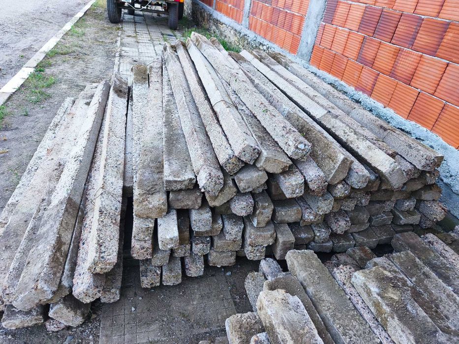 Продавам циментови колове
