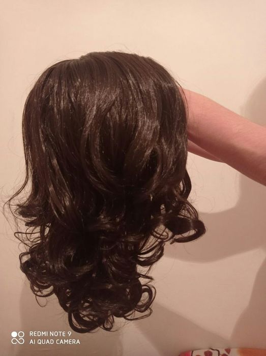 Густой красивый парик