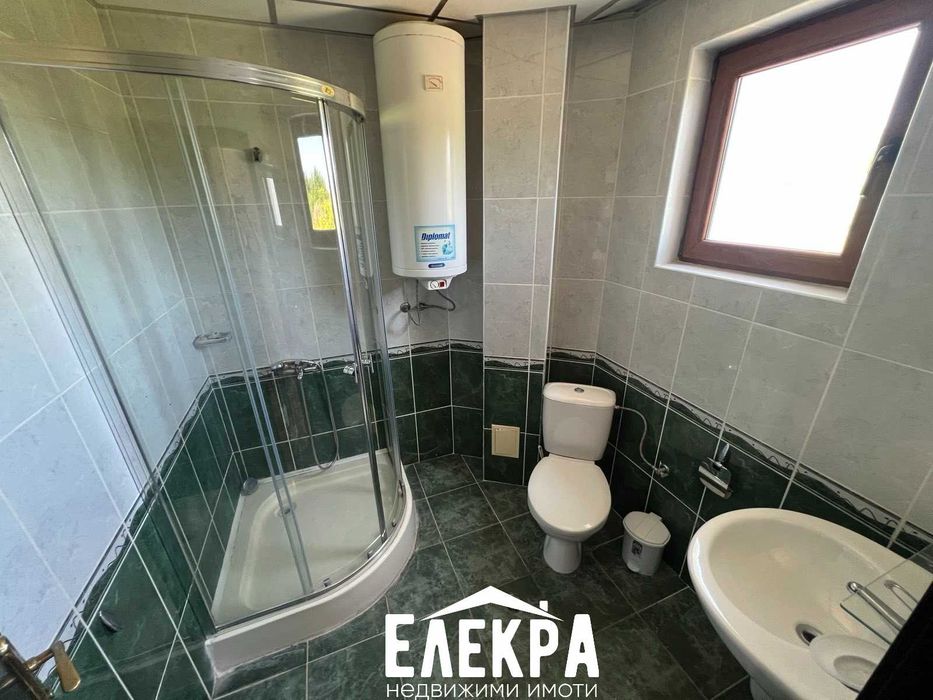 Дава се под наем Къща в Варна, Център - 180 кв.м за 650 € - Снимка #9