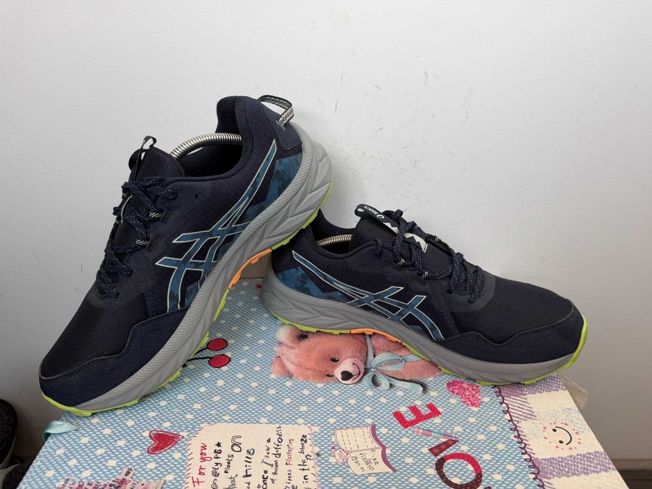 Asics  Gel-Venture 10''оригинални маратонки 45 номер