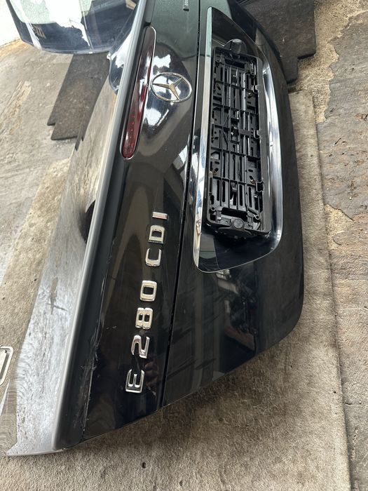 Заден капак Mercedes e class W211 седан боя197