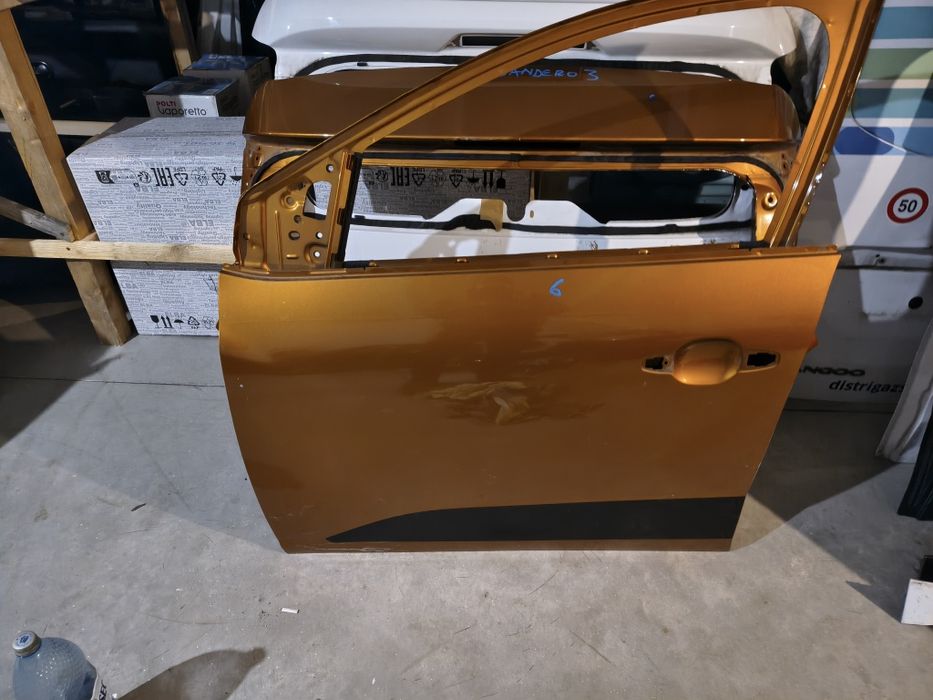 Ușă stânga față Sandero 3 2021-2025