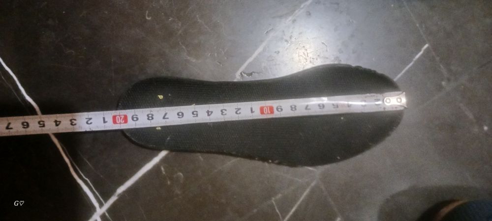 Футболни обувки 32 и 35.5 номер