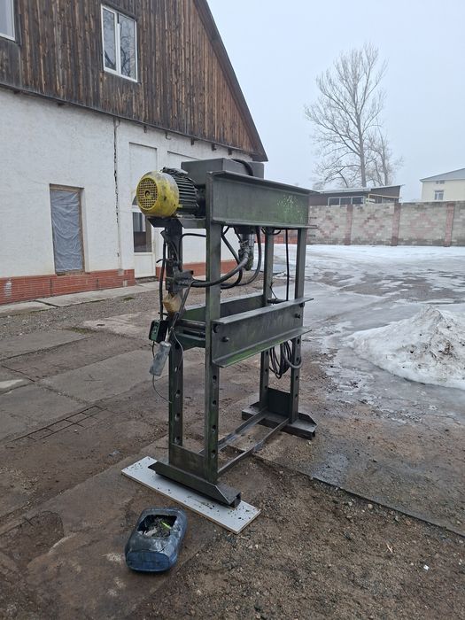 Продам пресс 50 тонн