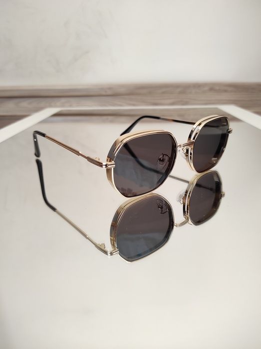 Слънчеви очила**