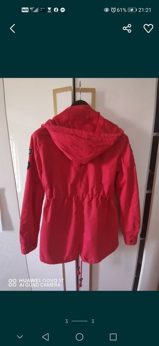 Дамско преходно червено яке