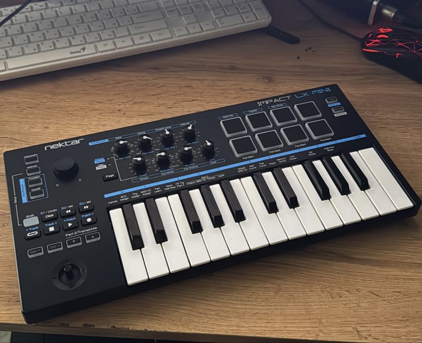 MIDI клавиатура Nektar lx mini