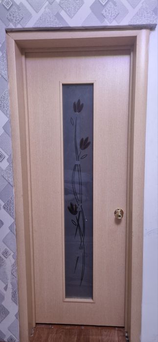 Продам межкомнатную дверь