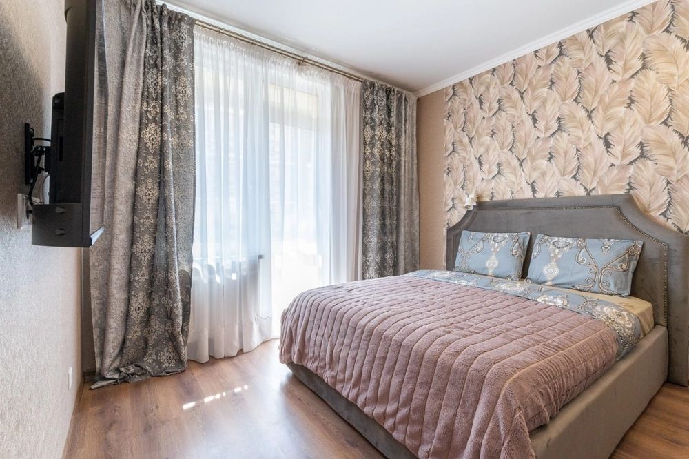 1комнатная квартира почасам  Момышулы