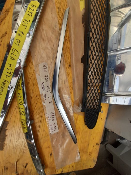 Лайсна решетка врата Mercedes  A246 Gla A156 A176/ A168 A292 C247 GL