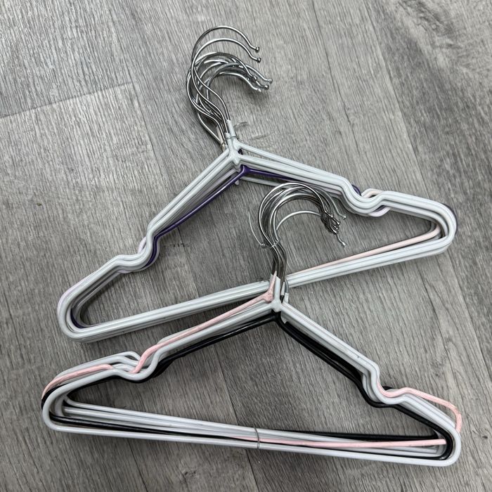 Вешалки,плечики,