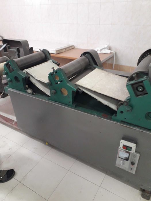 Тестораскаточные машины  для тугого  слоеного теста