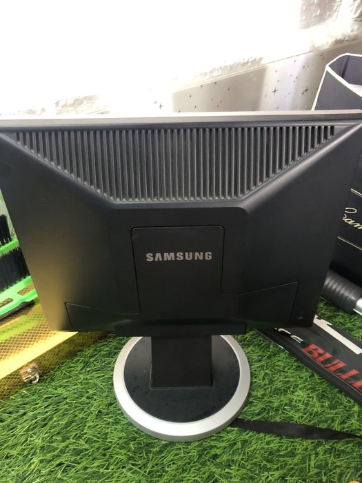 Монитор продам !!!