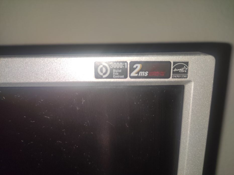 Vând PC + Monitor 21"