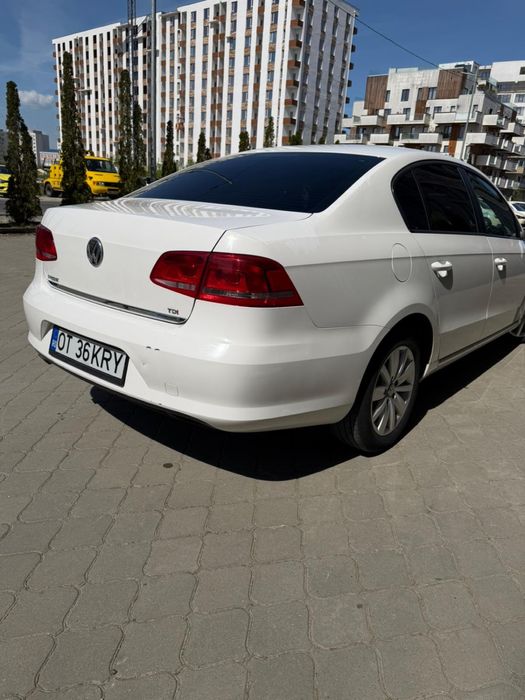 VOLKSWAGEN Passat 2013 — imagine 4