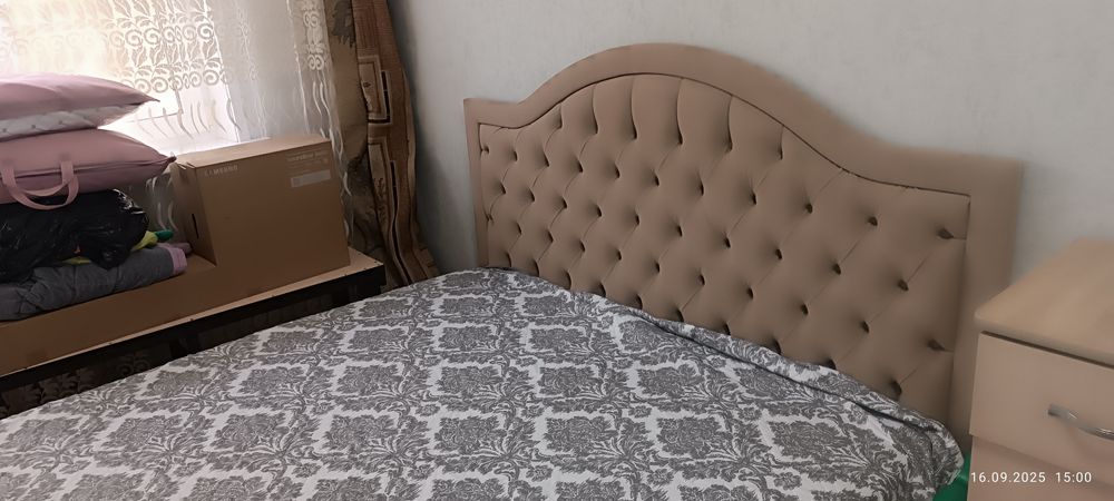 Продам двухспальную кровать