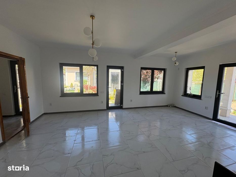 Spatiu comercial