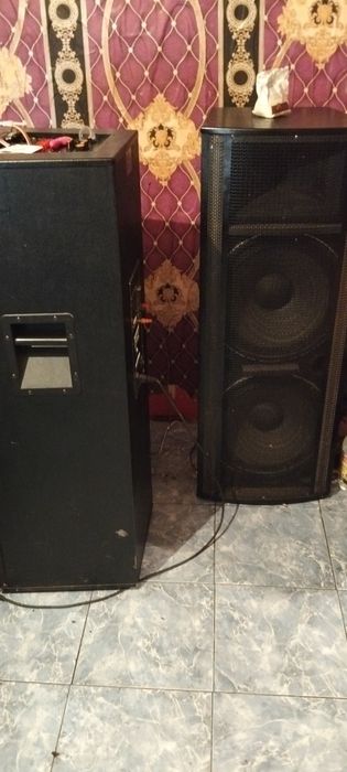 Boxe mari de vânzare