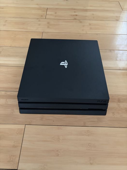 Playstation 4 pro 1 tb