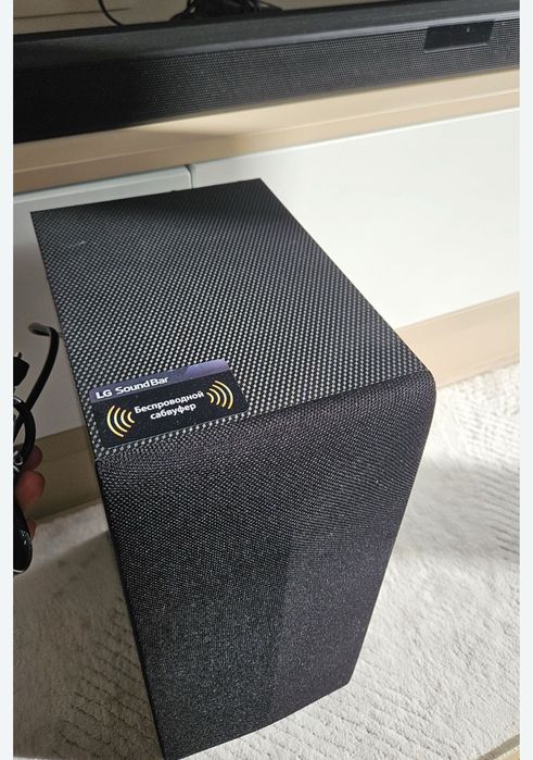 Продам Саундбар LG SN4