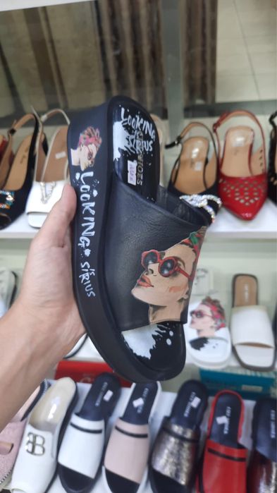 Продам, новые 41 размер