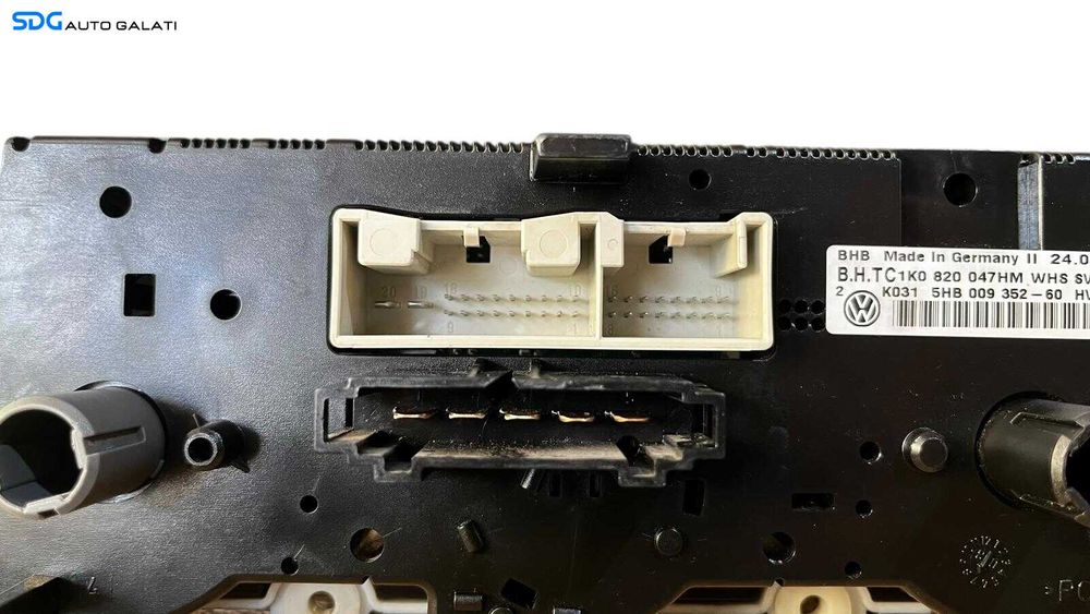 Panou Modul Unitate Comanda AC Aer Conditionat Clima Climatic Volkswagen Jetta 3 MK3 2005 - 2011 Cod 1K0820047HM 5HB009352 [LC0580]