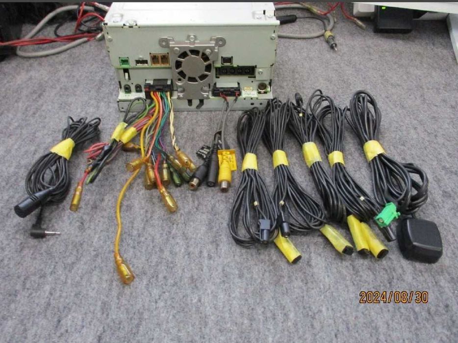 Carrozzeria monitor AVIC-CZ700