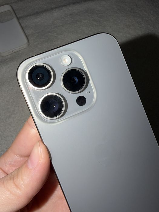 Iphone 15 pro silver 256 gb