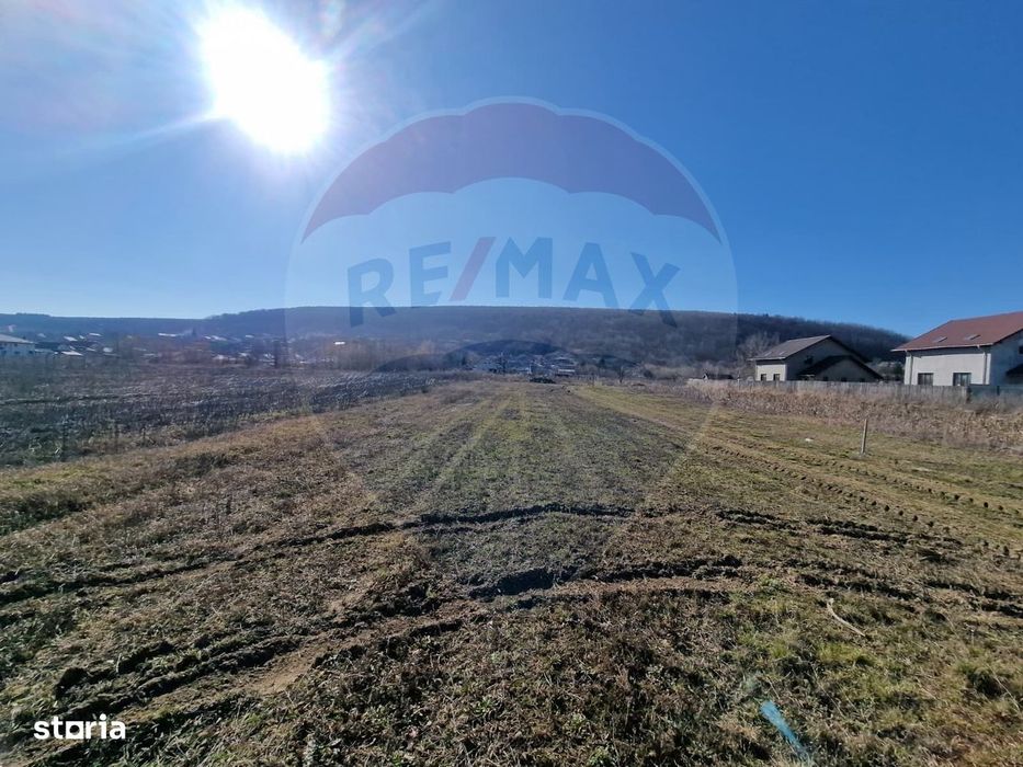 Teren Intravilan de Vânzare în Hemeiuș