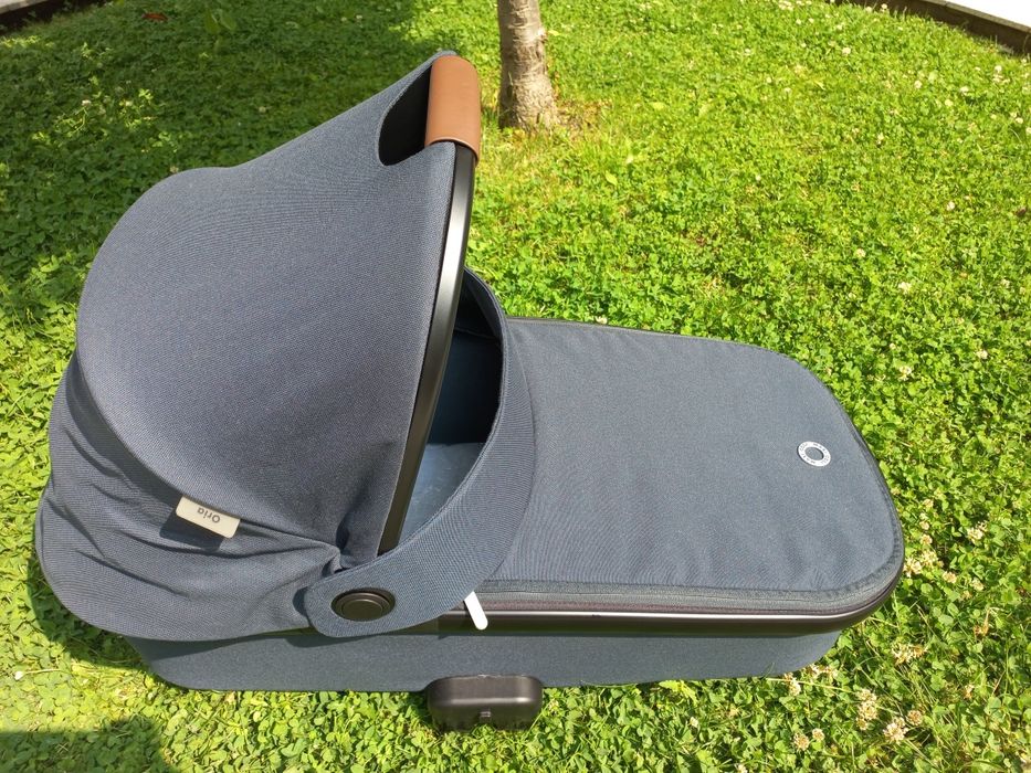 Кош за новородено Maxi Cosi Oria + аксесоари