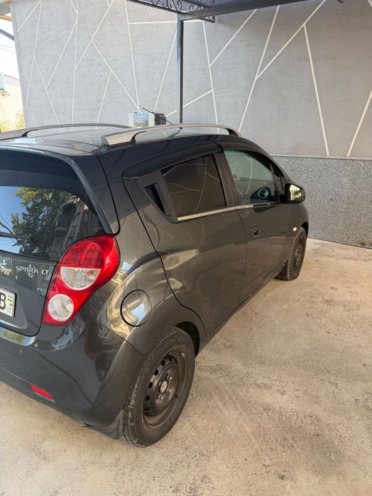 Spark ( мокрый асфальт )