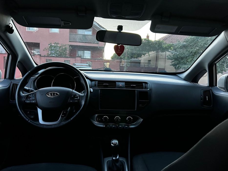 KIA Rio 2012 — imagine 3
